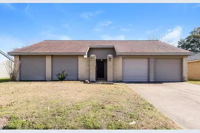 7526 Shoshone Drive, Baytown, TX 77521 - Photo 1
