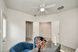 5218 Burress Springs Ln, Houston, TX 77022 - Photo 7