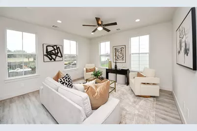 5218 Burress Springs Lane, Houston, TX 77022 - Photo 13