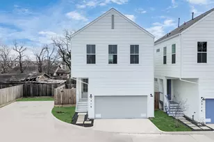 5218 Burress Springs Ln, Houston, TX 77022 - Photo 1