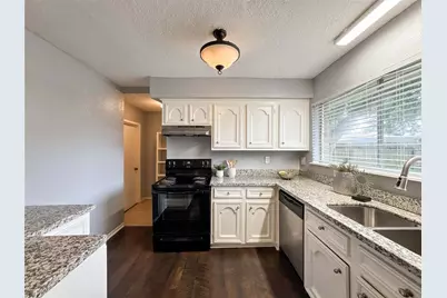 16915 Tibet Road, Friendswood, TX 77546 - Photo 9