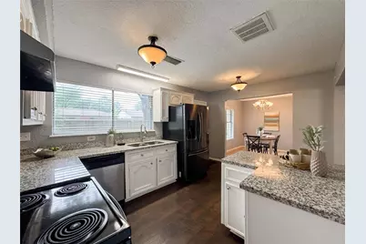 16915 Tibet Road, Friendswood, TX 77546 - Photo 11