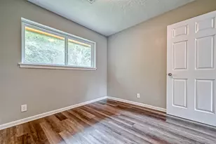 5606 Elm Springs Dr, Houston, TX 77048 - Photo 13