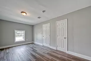 5606 Elm Springs Dr, Houston, TX 77048 - Photo 9