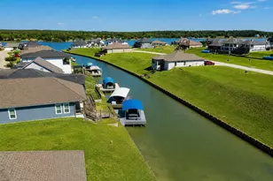 10749 South Lake Mist Lane, Willis, TX 77318 - Photo 3