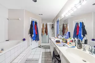 10827 Braes Forest Dr, Houston, TX 77071 - Photo 15