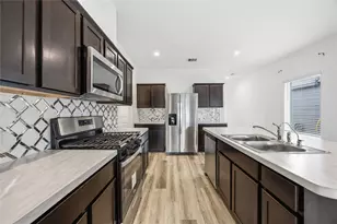 12219 Ridge River Ln, Houston, TX 77067 - Photo 9