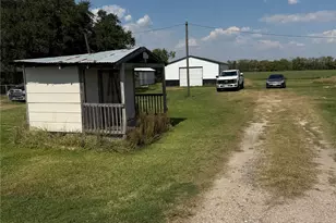 6325 Kamas Ln, Needville, TX 77461 - Photo 7