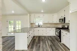 1200 Gifford Ln, Angleton, TX 77515 - Photo 13