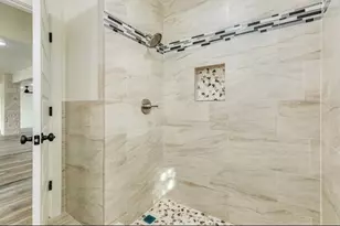 1200 Gifford Ln, Angleton, TX 77515 - Photo 25