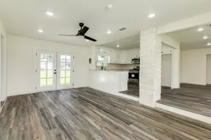 1200 Gifford Ln, Angleton, TX 77515 - Photo 15