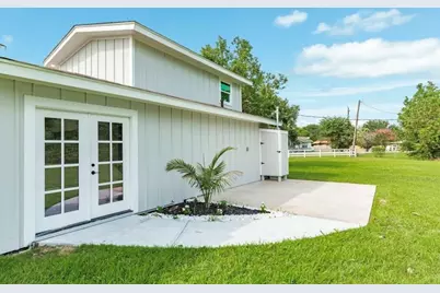 1200 Gifford Lane, Angleton, TX 77515 - Photo 7