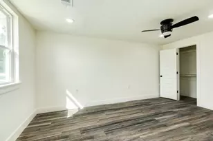 1200 Gifford Ln, Angleton, TX 77515 - Photo 19