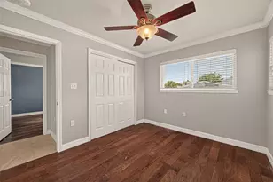 7210 Yucca Dr, Galveston, TX 77551 - Photo 13