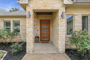 3208 Laurel Trace Ct, Bryan, TX 77807 - Photo 3