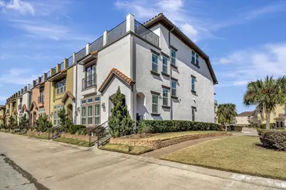 6 W Oaks Drive, Houston, TX 77058 - Photo 3