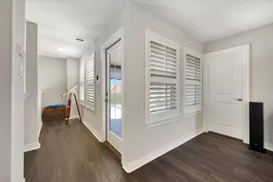 6 W Oaks Dr, Houston, TX 77058 - Photo 31