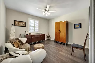 6 W Oaks Drive, Houston, TX 77058 - Photo 23