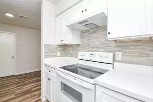 3644 Ocee St, Houston, TX 77063 - Photo 17