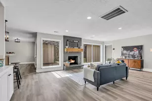 2123 N Fountain Valley Dr, Missouri City, TX 77459 - Photo 7