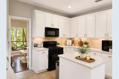 167 N Wynnoak Circle, The Woodlands, TX 77382 - Photo 9