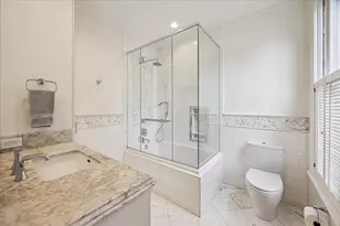 2368 Timber Ln, Houston, TX 77027 - Photo 35