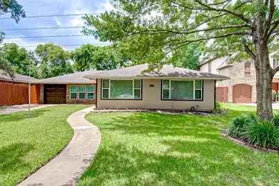 4804 Saxon Street, Bellaire, TX 77401 - Photo 5