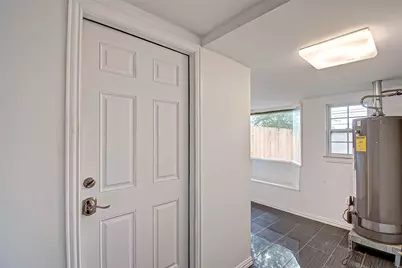 4804 Saxon Street, Bellaire, TX 77401 - Photo 25