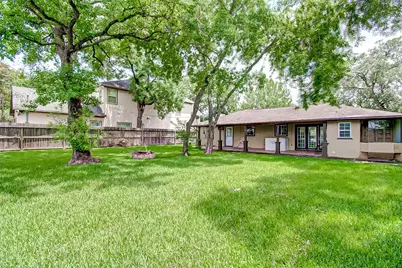 4804 Saxon Street, Bellaire, TX 77401 - Photo 45