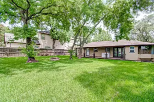 4804 Saxon St, Bellaire, TX 77401 - Photo 45