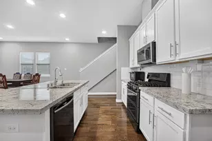 5403 Holguin Hollow St, Houston, TX 77023 - Photo 25