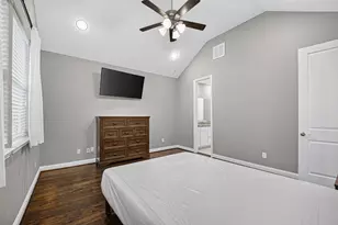 5403 Holguin Hollow St, Houston, TX 77023 - Photo 41