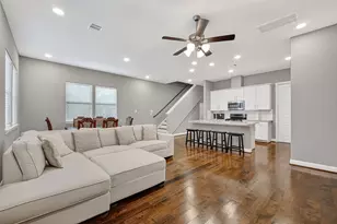 5403 Holguin Hollow St, Houston, TX 77023 - Photo 13