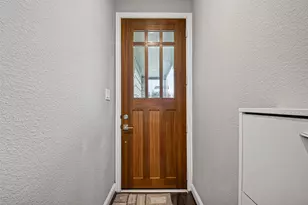 5403 Holguin Hollow St, Houston, TX 77023 - Photo 5
