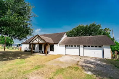 3015 Indian Acres Street, Alvin, TX 77511 - Photo 5