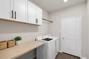 2208 Johnny Lyon Ct, Bryan, TX 77807 - Photo 11