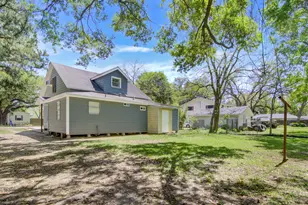 313 N Beauregard St, Alvin, TX 77511 - Photo 19