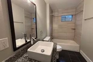 1218 Jackson Blvd, Houston, TX 77006 - Photo 9