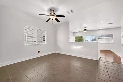 6247 Settlers Lake Circle E, Katy, TX 77449 - Photo 15