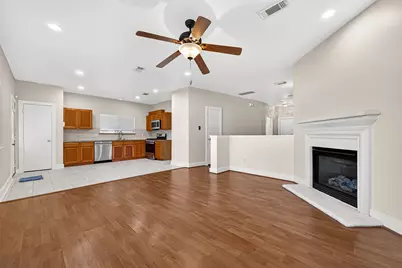 6247 Settlers Lake Circle E, Katy, TX 77449 - Photo 7