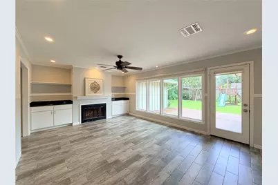 5019 Yarwell Drive, Houston, TX 77096 - Photo 9