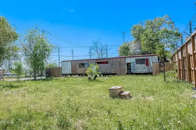 5525 Liberty Road, Houston, TX 77026 - Photo 7