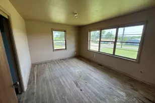 806 E 1st, Hughes Springs, TX 75656 - Photo 11