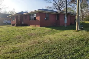 806 E 1st, Hughes Springs, TX 75656 - Photo 17