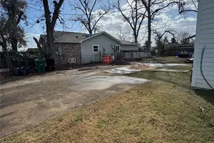 1208 Caplin St, Houston, TX 77022 - Photo 35