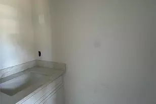 1208 Caplin St, Houston, TX 77022 - Photo 31