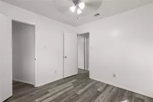 10027 Towne Mist Dr, Sugar Land, TX 77498 - Photo 15