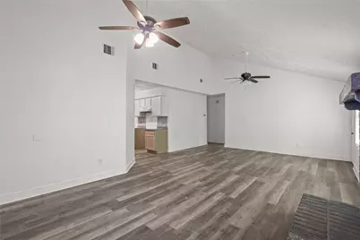 10027 Towne Mist Drive, Sugar Land, TX 77498 - Photo 5