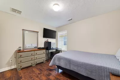 9507 Almond Glen Court, Houston, TX 77044 - Photo 17