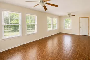 313 Magnolia St, West Columbia, TX 77486 - Photo 3
